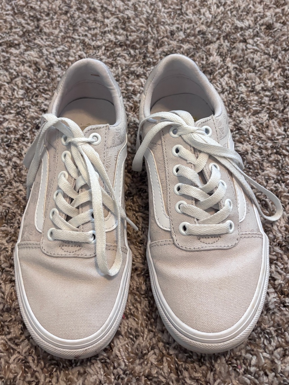 Vans Low-Top Sneakers in White and Beige with Floral Design